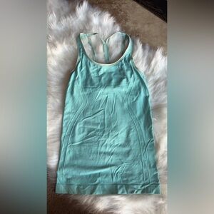 NUX | Women’s Athletic Tank Top